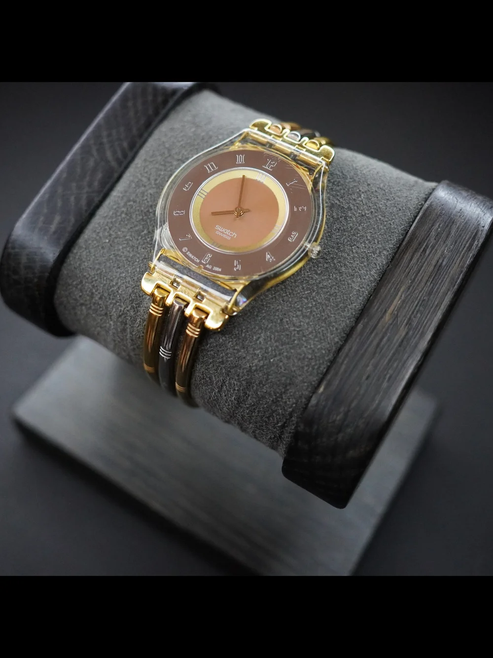 Vintage Swatch Swiss Quartz Transparent Gold Tone Black Dial Ladies Watch Runs